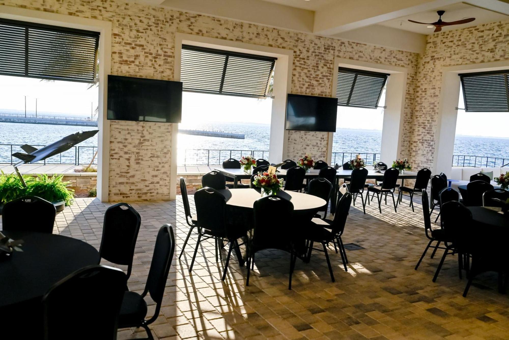 Indigo - Marina By Ihg Hotel 3*
